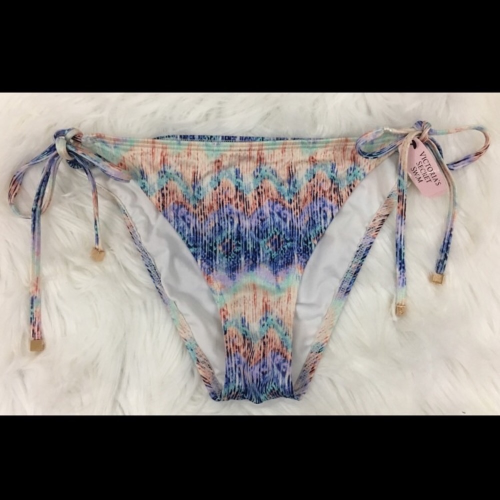 NWT Victoria Secret Skimpy String Bikini Bottom